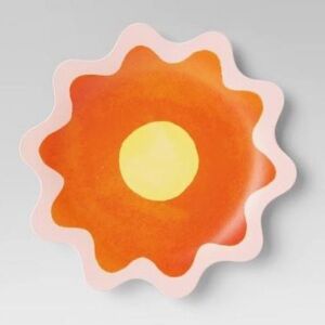 4!!!! ROOM ESSENTIALS NWT melamine figural flower dinner plates -9”